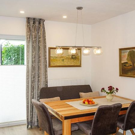 Beautiful Apartment In Dillenburg With Kitchen Esterno foto